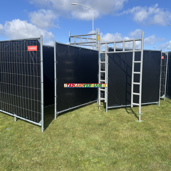 28 kleine lichte bouwhekken 150,- p/week